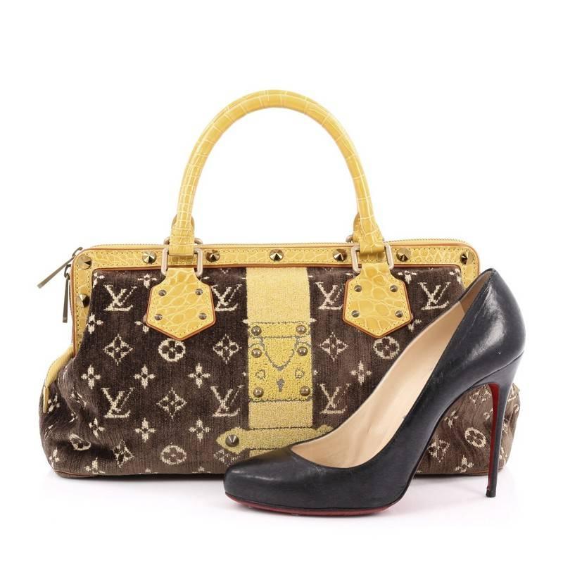 This authentic Louis Vuitton Trompe L'Oeil L'Ingenieux Handbag Limited Edition Monogram Velvet with Crocodile is a glamorous and gorgeous bag from the brands Fall/Winter 2004 Collection. Crafted from brown velvet with genuine aligator skin trims