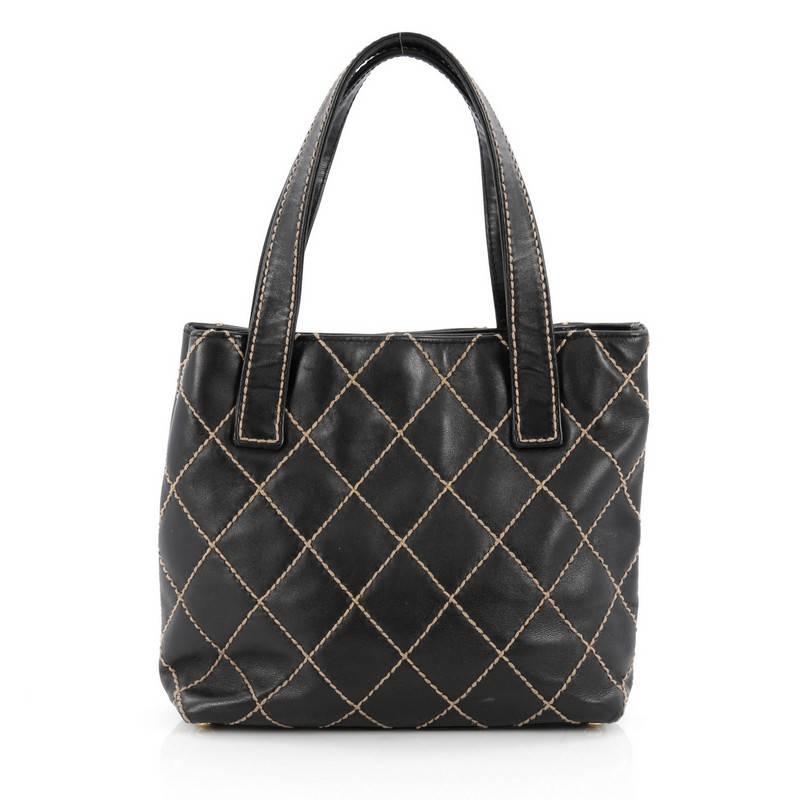 Chanel Surpique Tote Quilted Leather Medium In Good Condition In NY, NY