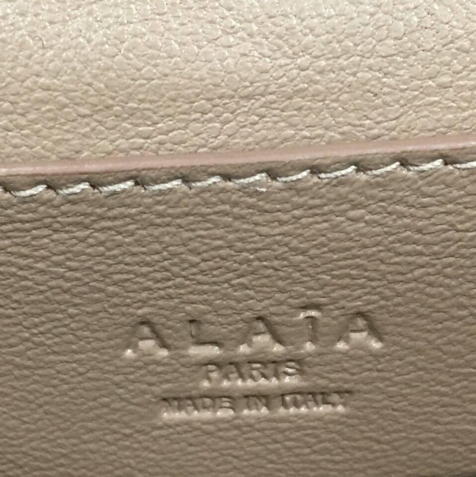 Alaia Flap Shoulder Bag Laser Cut Leather Medium 4
