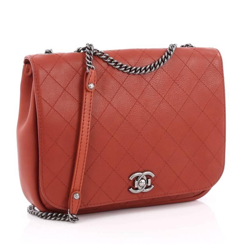 Chanel Aged Chain CC Messenger Flap Bag Quilted Calfskin Large In Good Condition In NY, NY