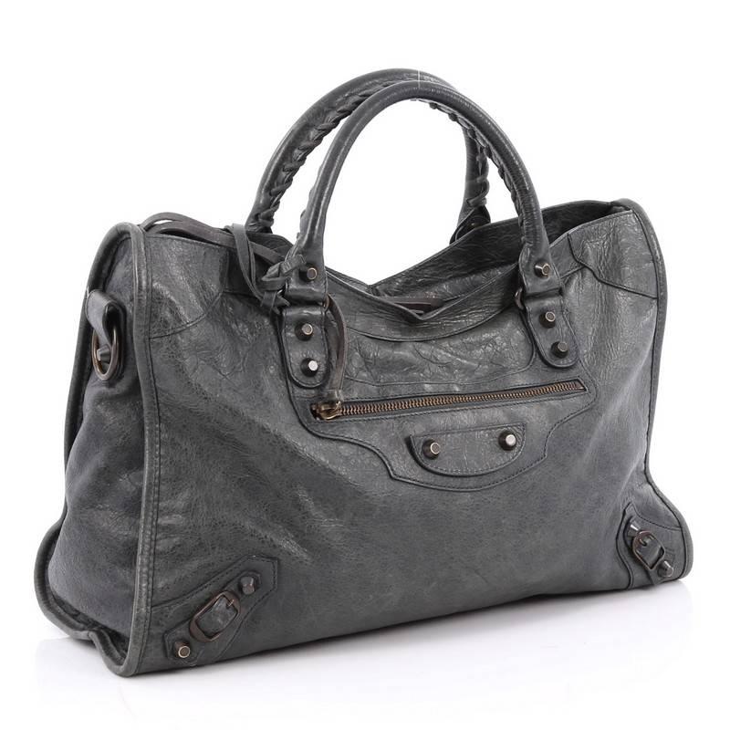 Balenciaga City Classic Studs Handbag Leather Medium In Good Condition In NY, NY