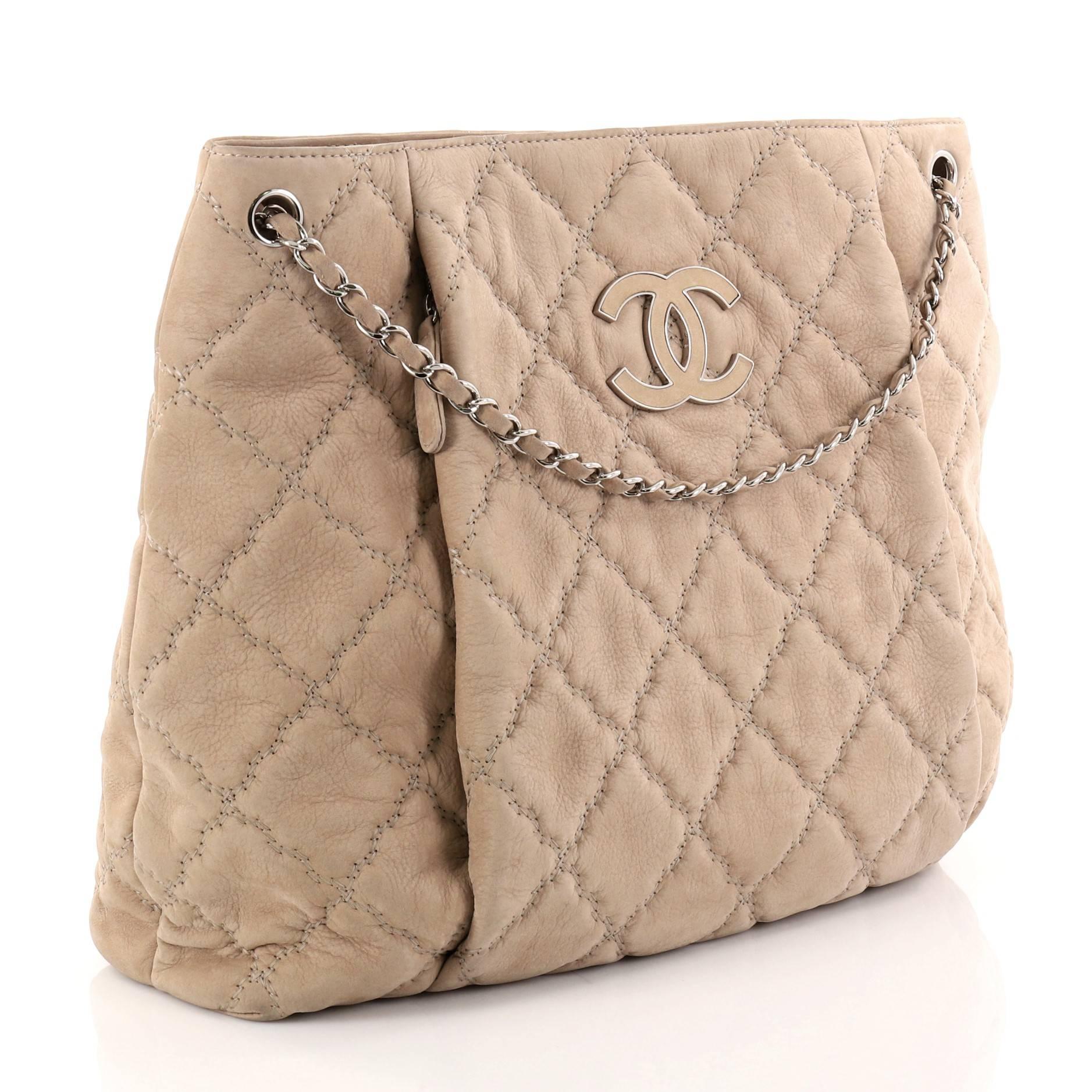 Chanel Double Stitch Hampton Shoulder Bag Quilted Nubuck Large In Fair Condition In NY, NY