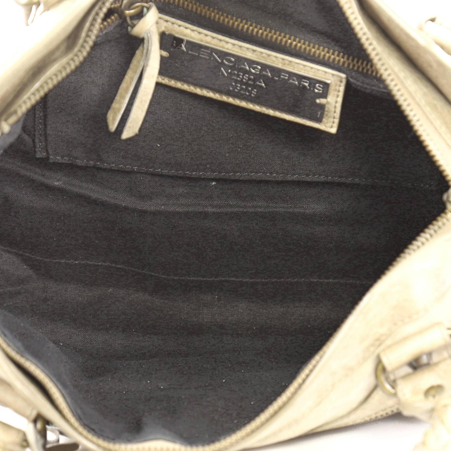 Balenciaga First Classic Studs Handbag Leather 2