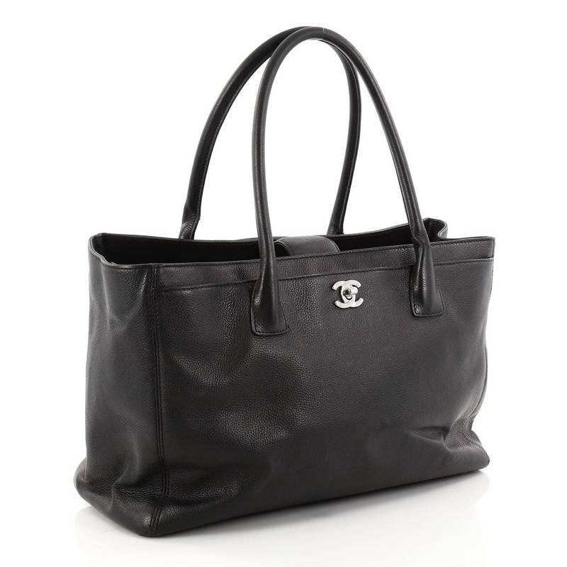 Chanel Cerf Executive Tote Leather Medium In Fair Condition In NY, NY