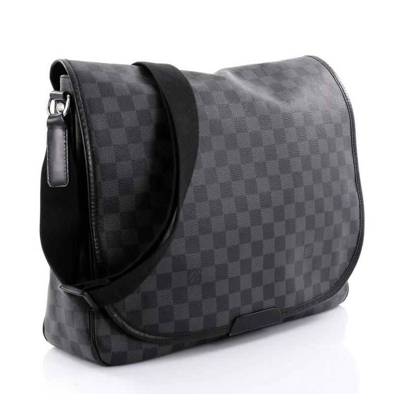 Louis Vuitton Daniel Messenger Bag Damier Graphite MM In Good Condition In NY, NY