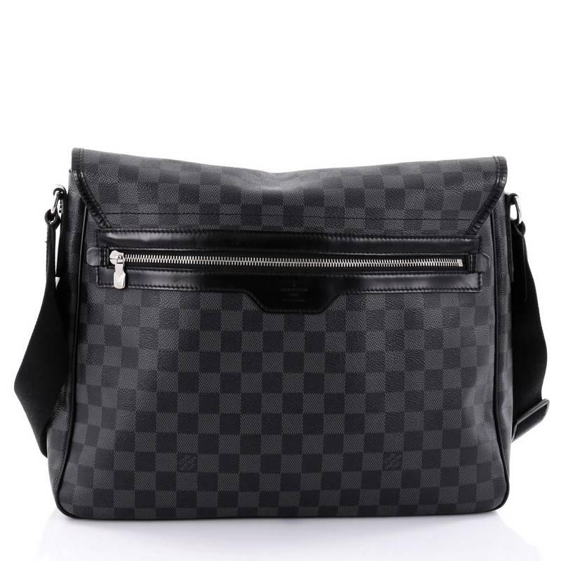 Women's or Men's Louis Vuitton Daniel Messenger Bag Damier Graphite MM