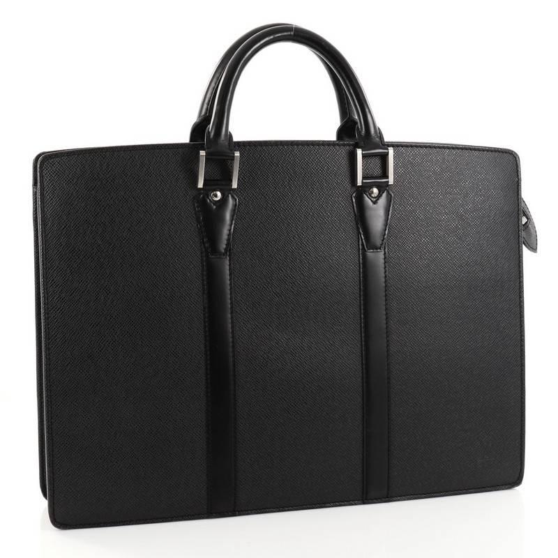 Louis Vuitton Lozan Handbag Taiga Leather In Good Condition In NY, NY
