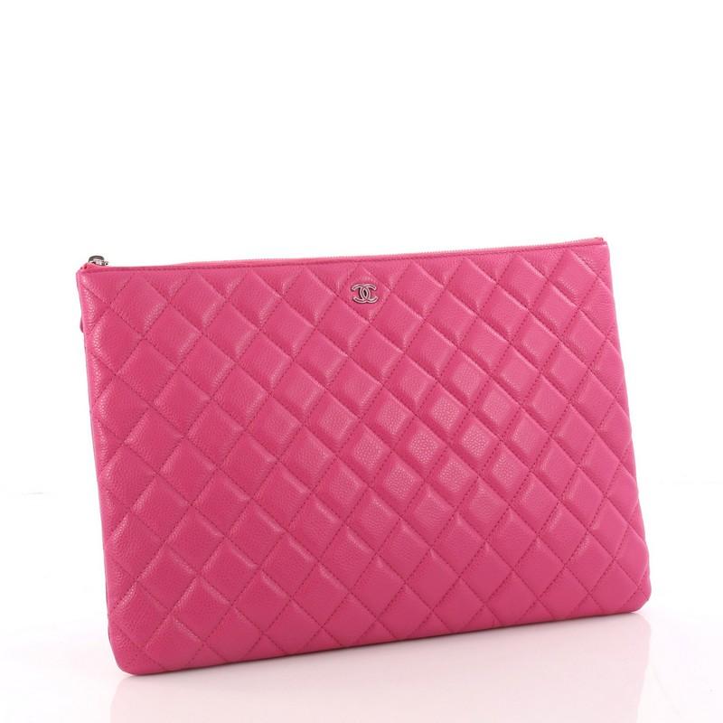 Chanel O Case Clutch Quilted Caviar Large In Excellent Condition In NY, NY
