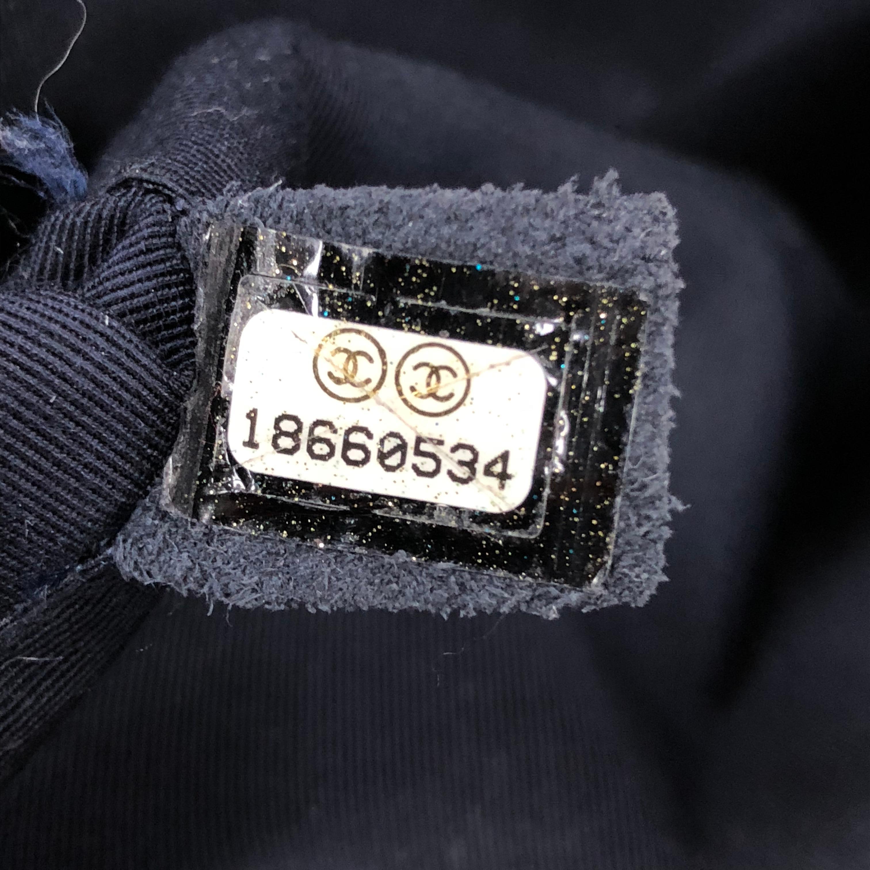 Chanel Boy Flap Bag Quilted Caviar Old Medium 6