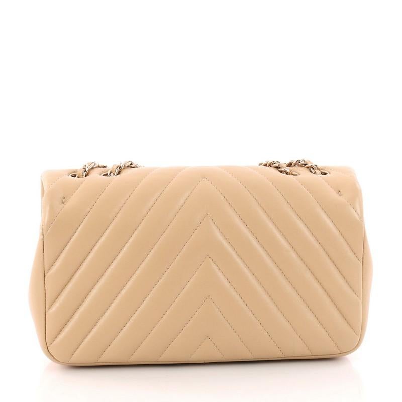 Chanel Classic Single Flap Bag Chevron Lambskin Mini In Good Condition In NY, NY