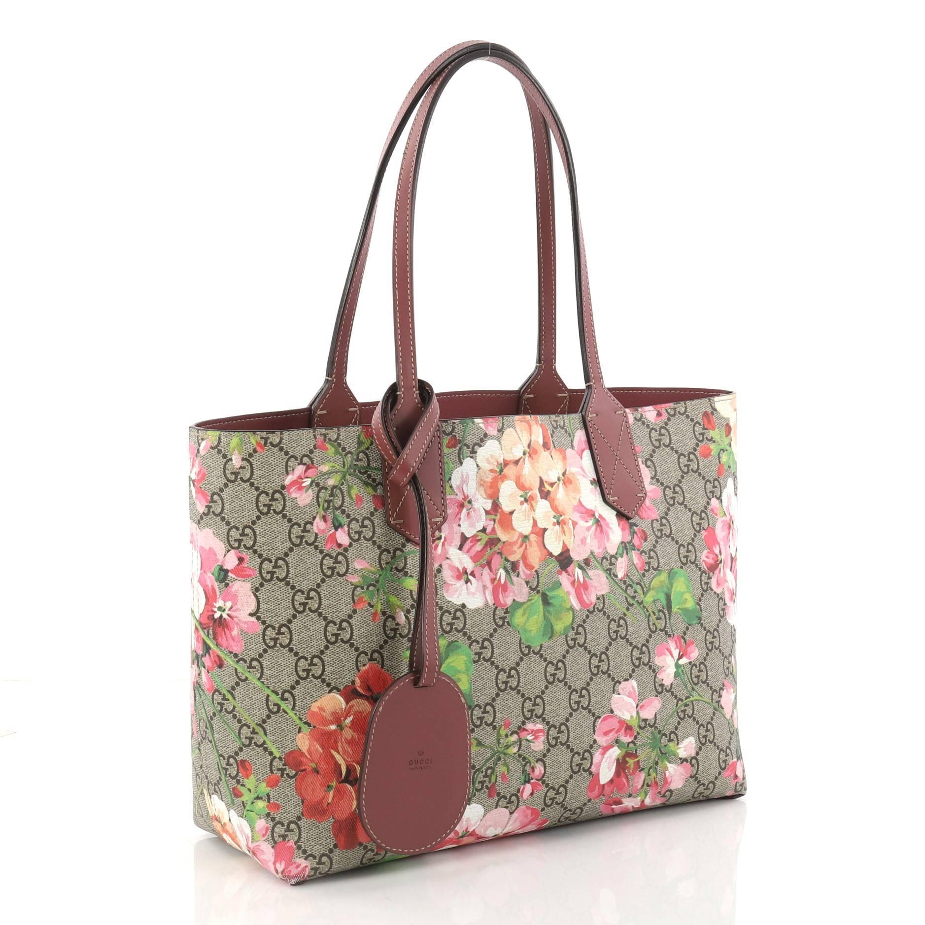 Gucci Reversible Gucci Reversible Tote Blooms GG Print Leather Small  In Good Condition In NY, NY