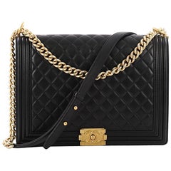 Chanel - Sac à rabat Boy en cuir d
agneau matelassé - Large