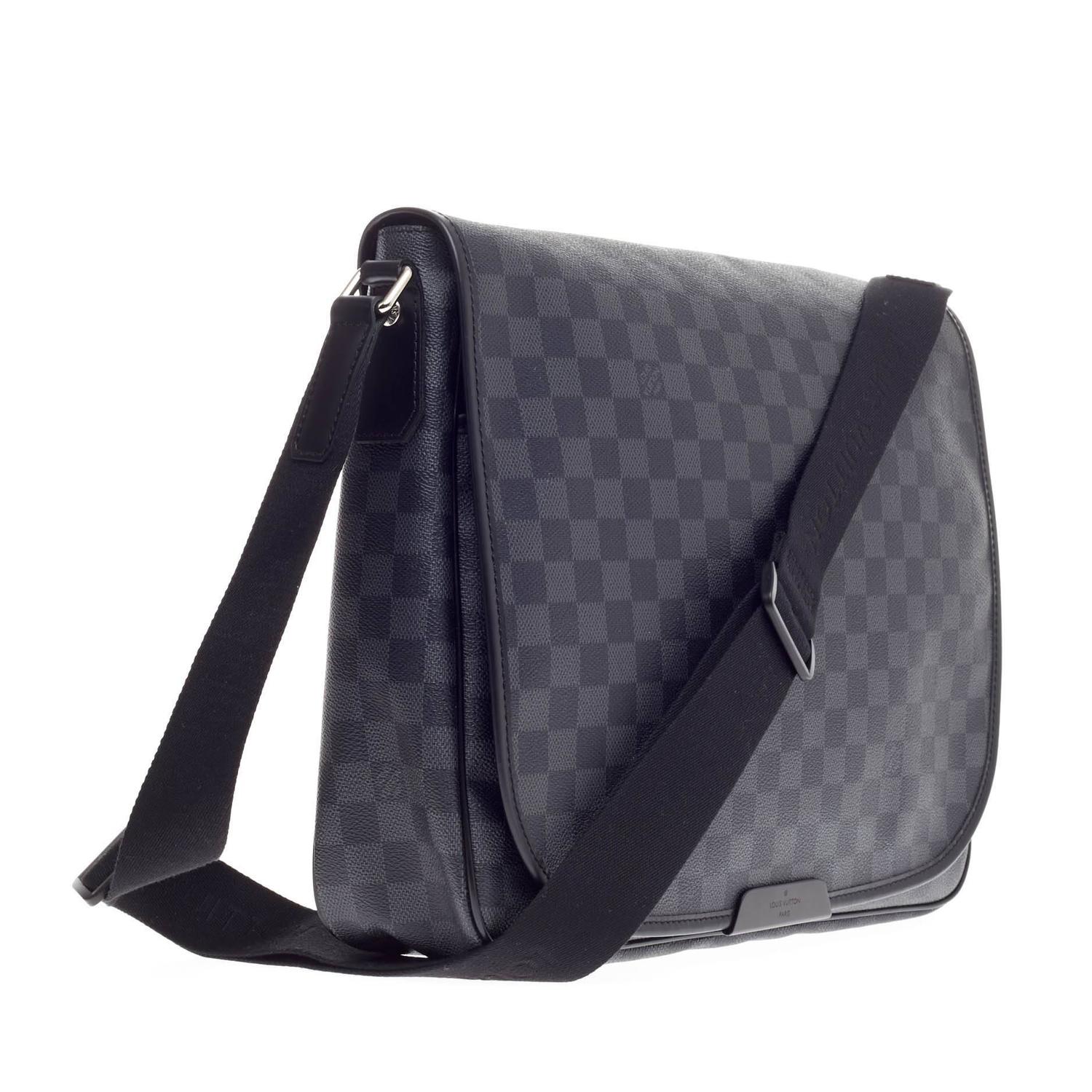 Louis Vuitton Daniel Messenger Damier GM at 1stdibs