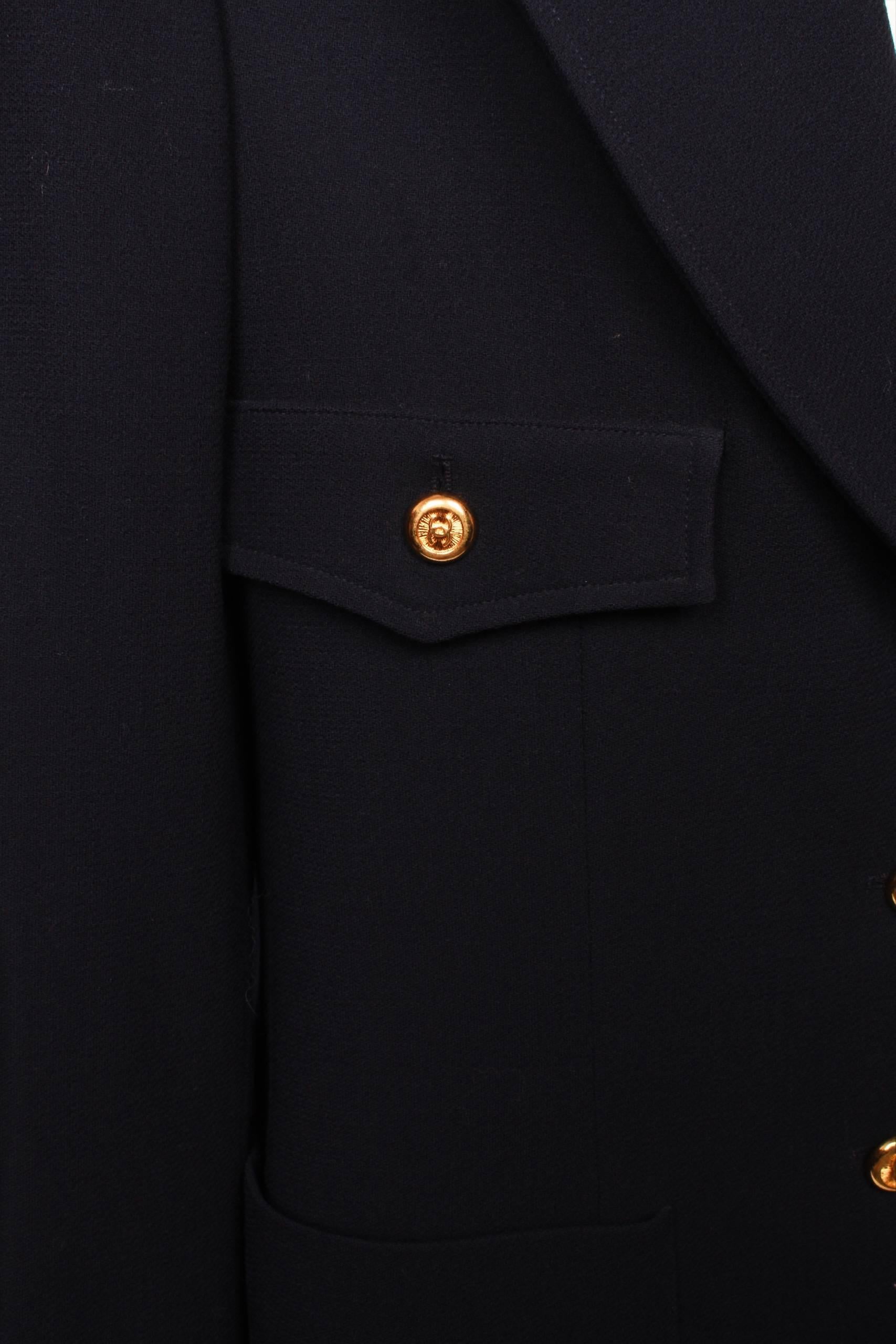 Women's or Men's Chanel navy blue single breasted Blazer, 1990s 