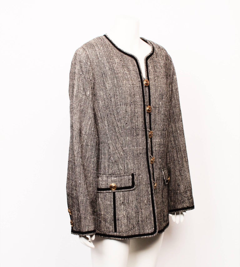 Chanel Back and White Tweed Jacket For Sale at 1stDibs