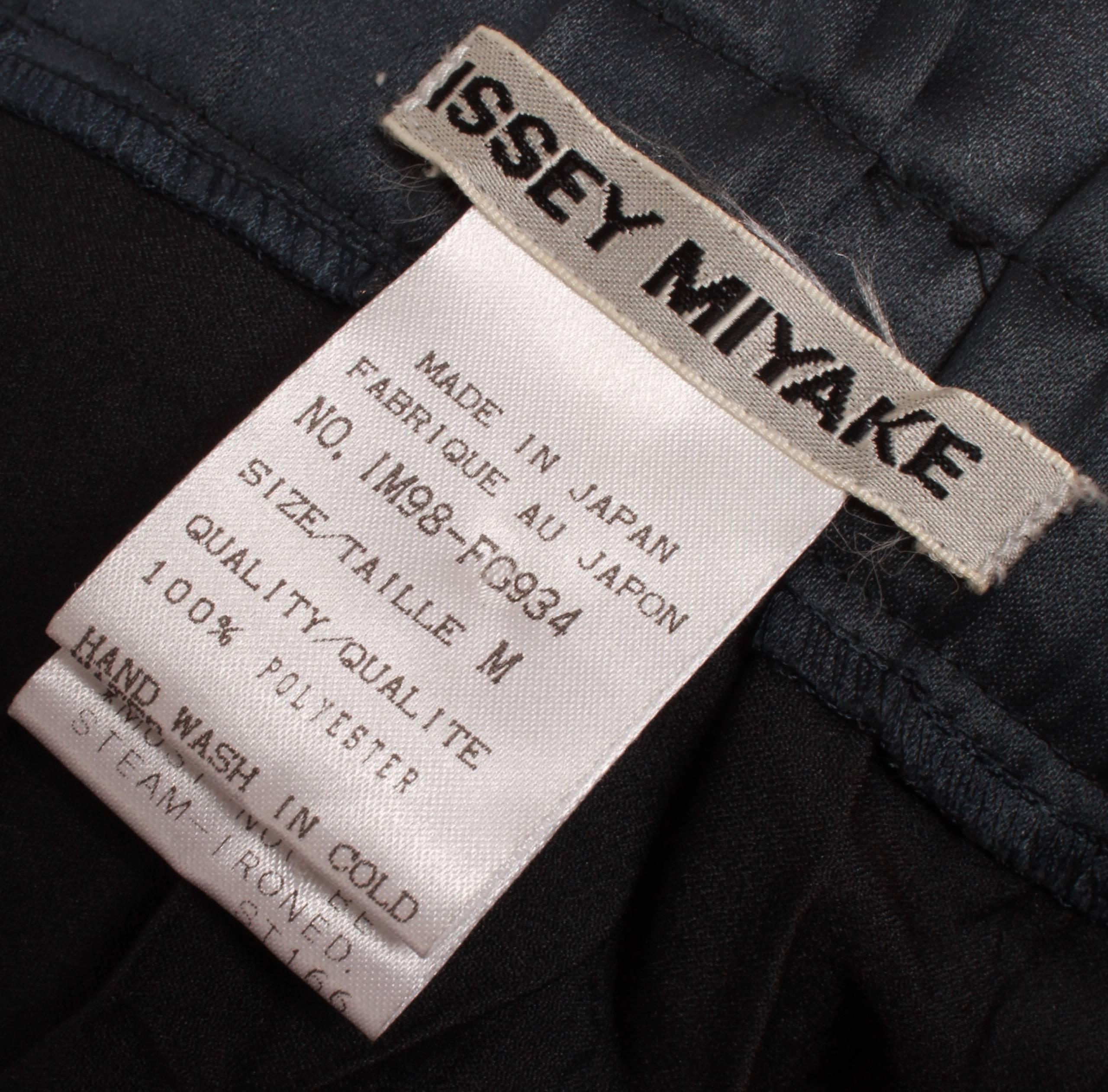Women's Issey Miyake Crumpled Pleated Wrap Skirt  M
