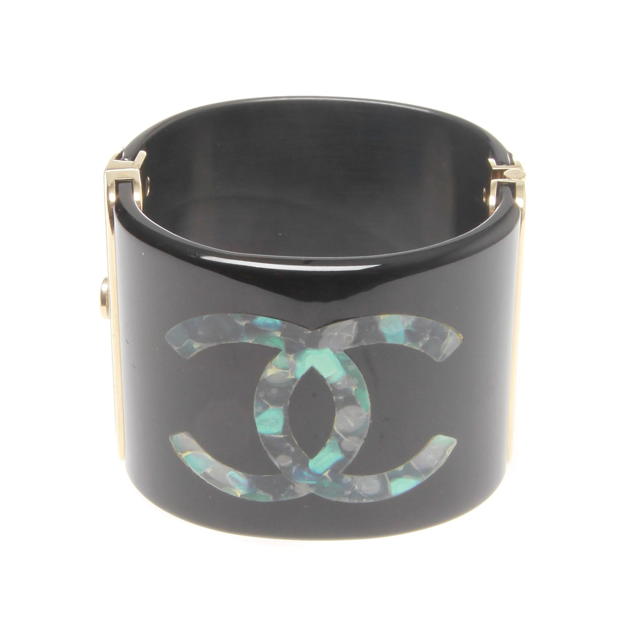 mother of pearl cuff bracelet