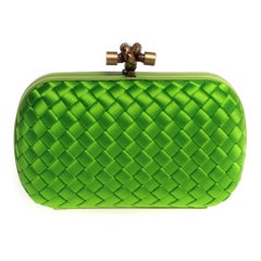 Bottega Veneta knot clutch in apple green