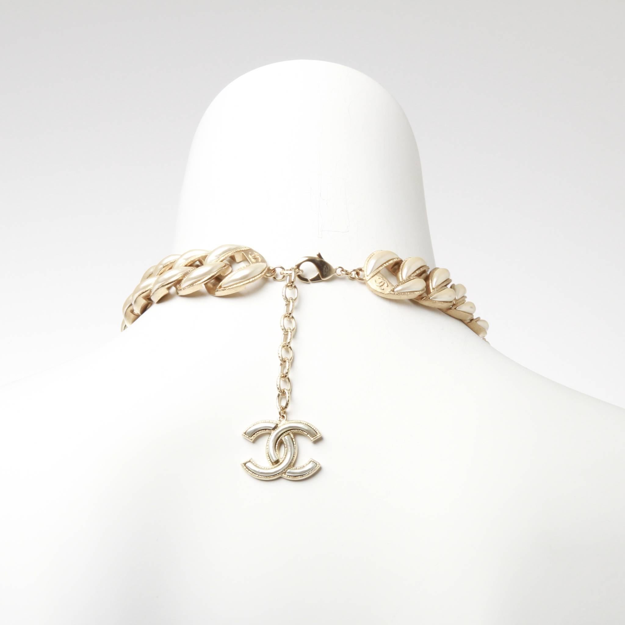 chanel cuban link necklace