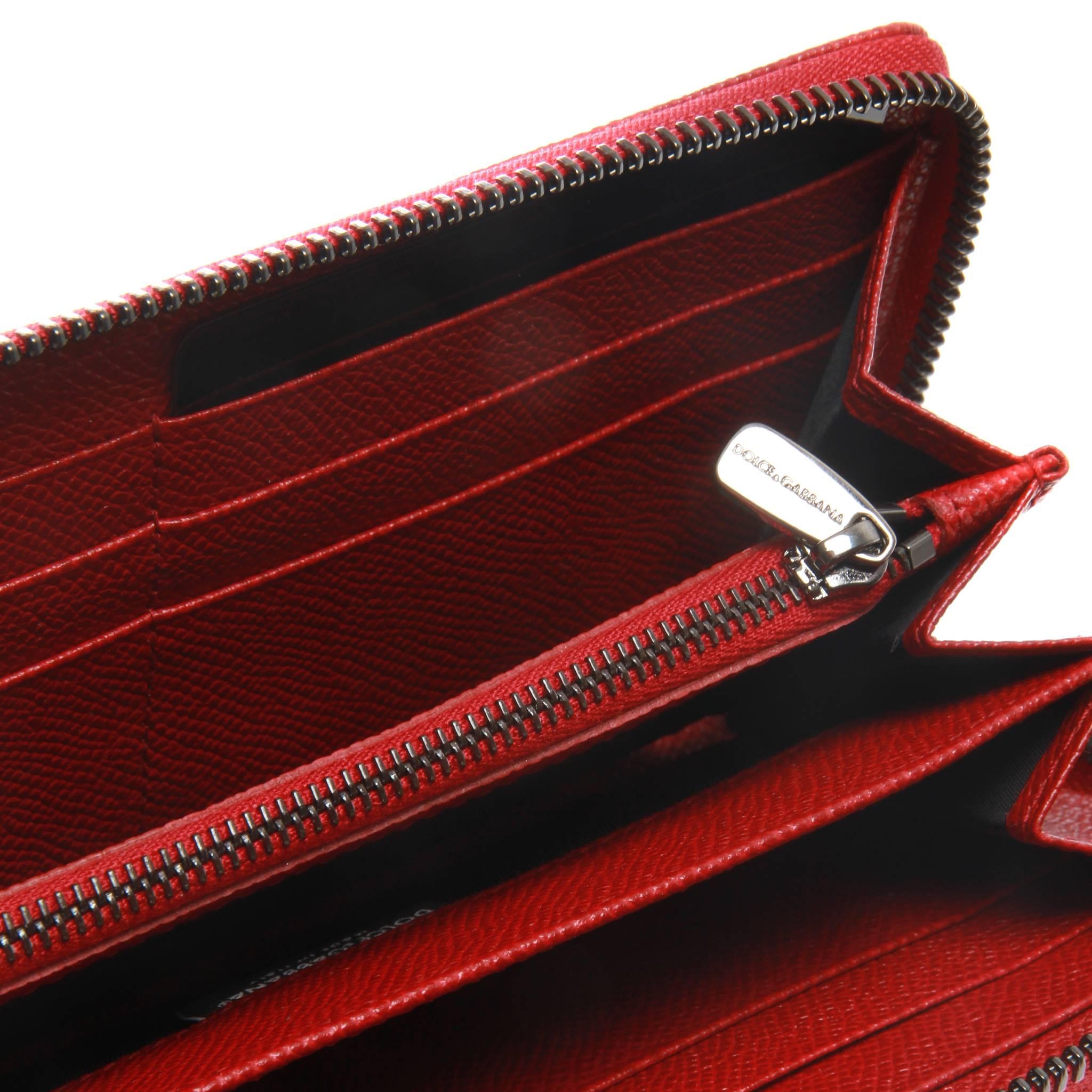 dolce and gabbana red wallet
