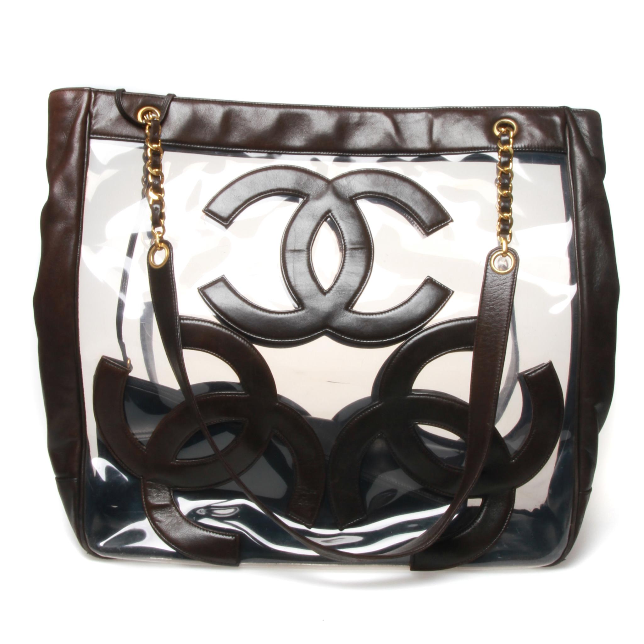 Chanel maxi jumbo tote bag In Good Condition In Melbourne, Victoria