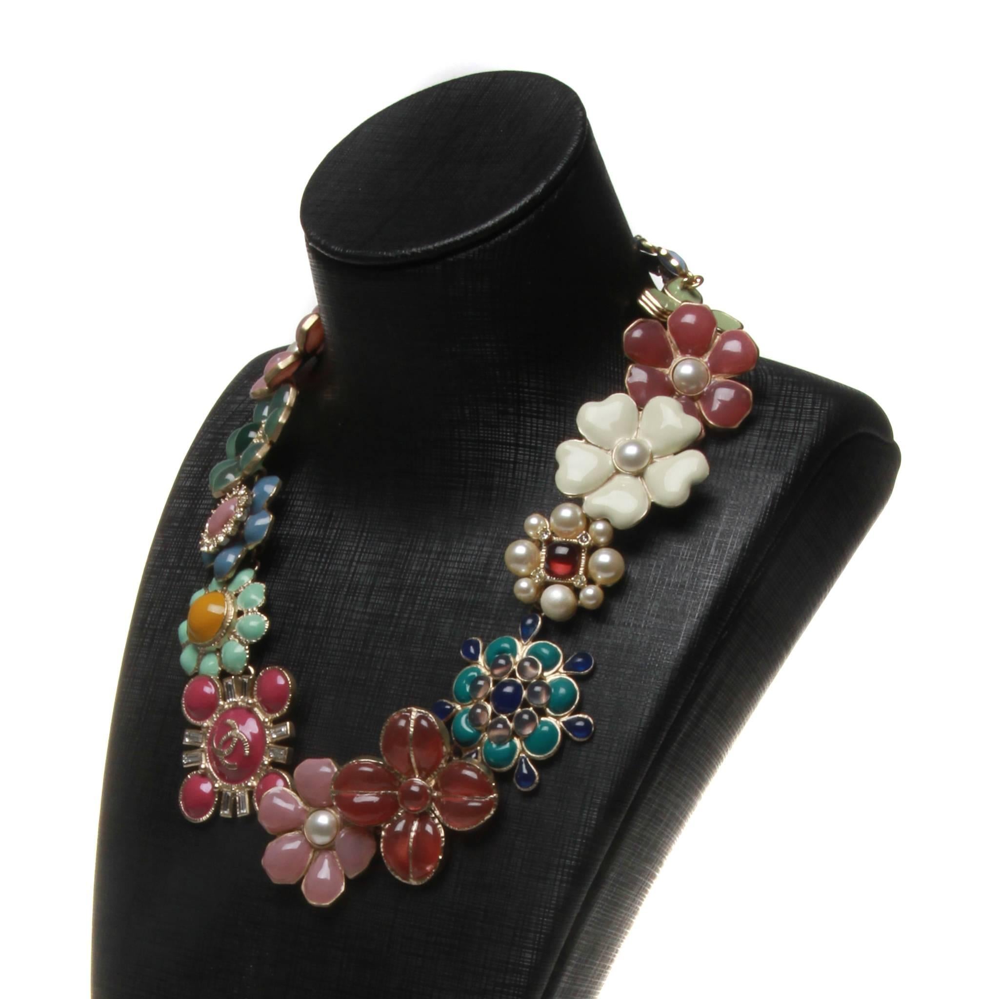 Chanel Glass and Enamel Floral Necklace  In Excellent Condition In Melbourne, Victoria
