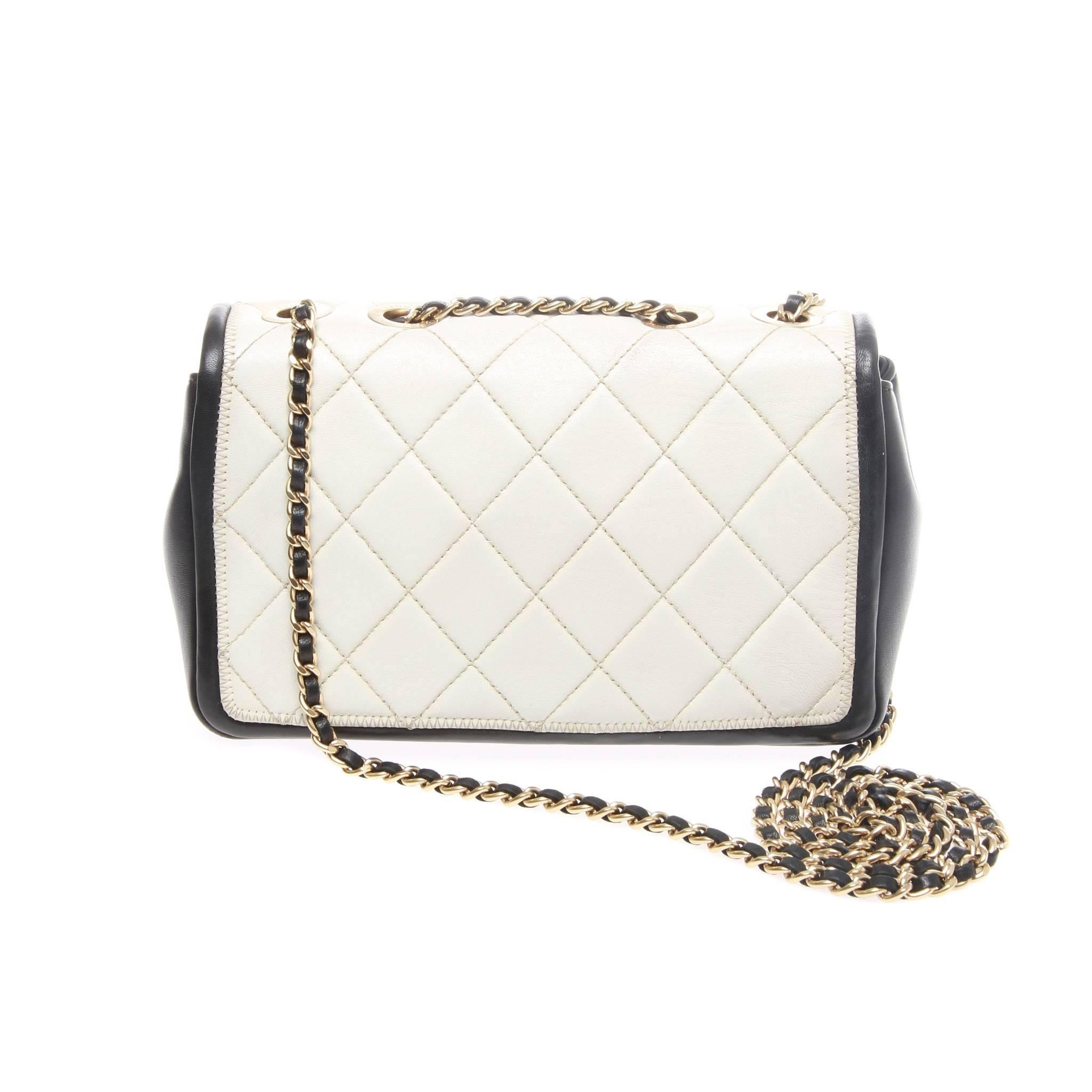 Beige Chanel Classic Quilted Caviar handbag For Sale