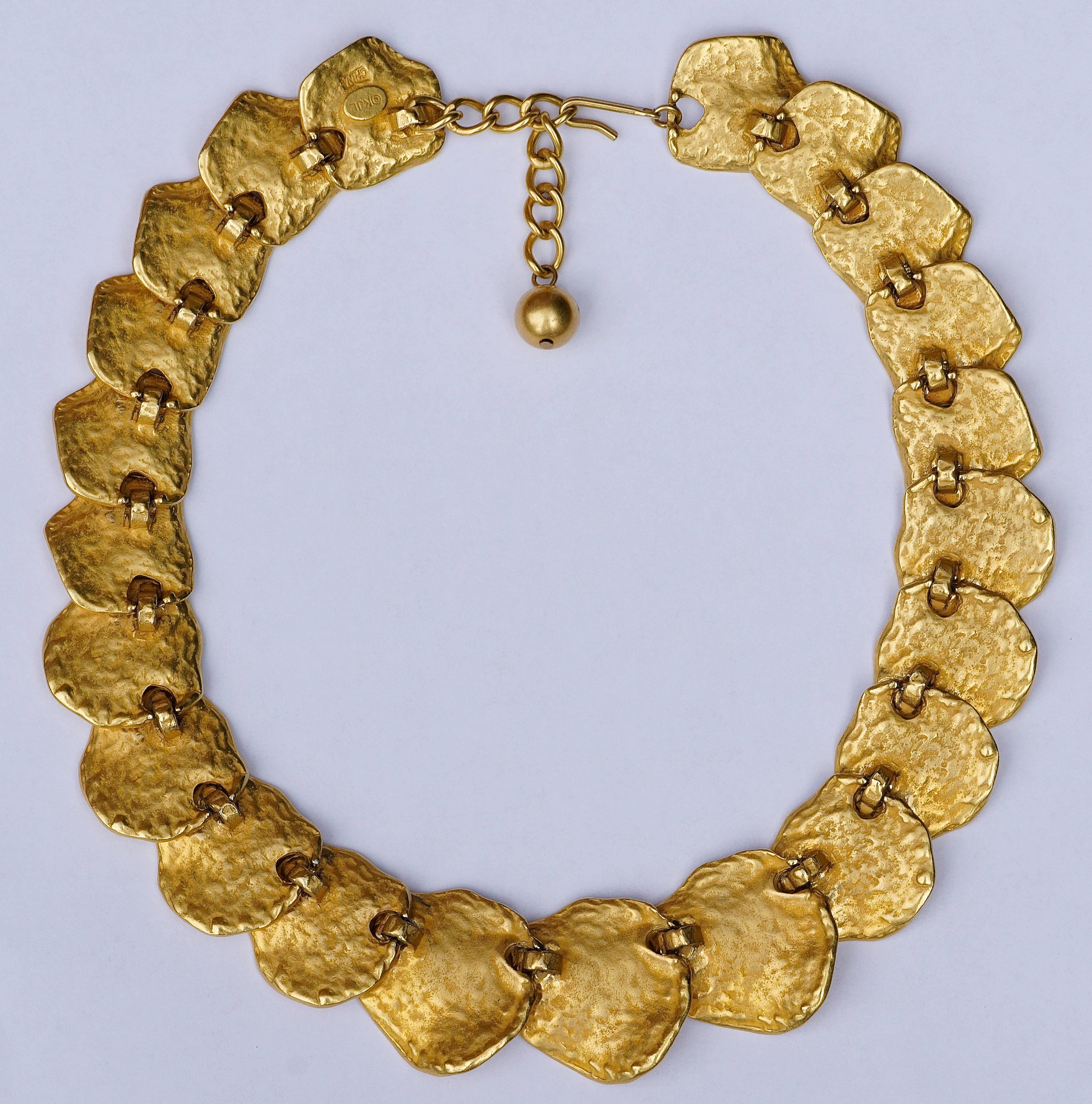 Kenneth Jay Lane 1990s Gold Plated Gingko Leaves Vintage Necklace In Good Condition In London, GB