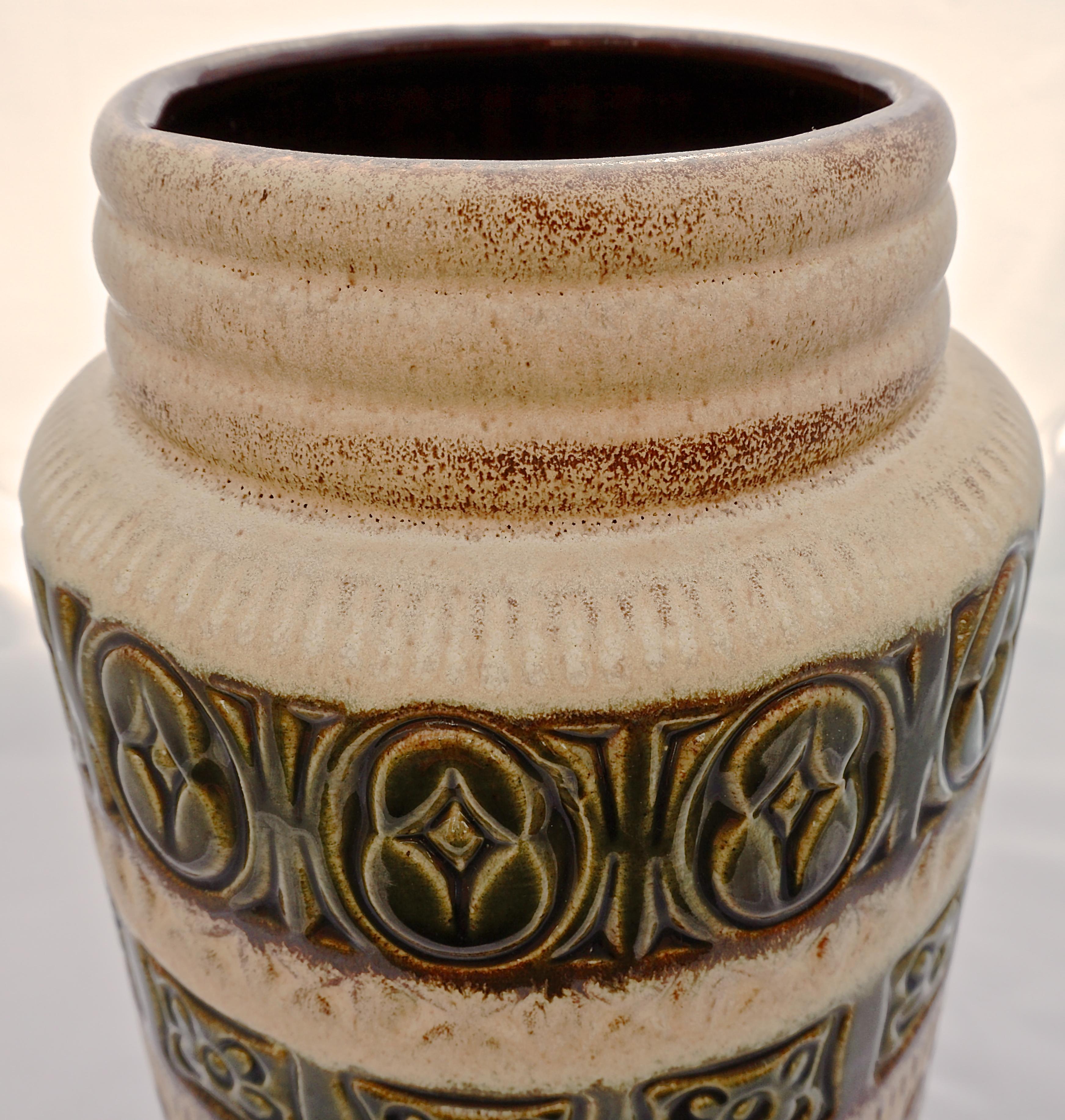 Scheurich Keramik West Germany Large Pottery Green Brown Cream Vase, circa 1960s In Good Condition In London, GB