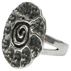 Sterling Silver Shell Design Statement Ring