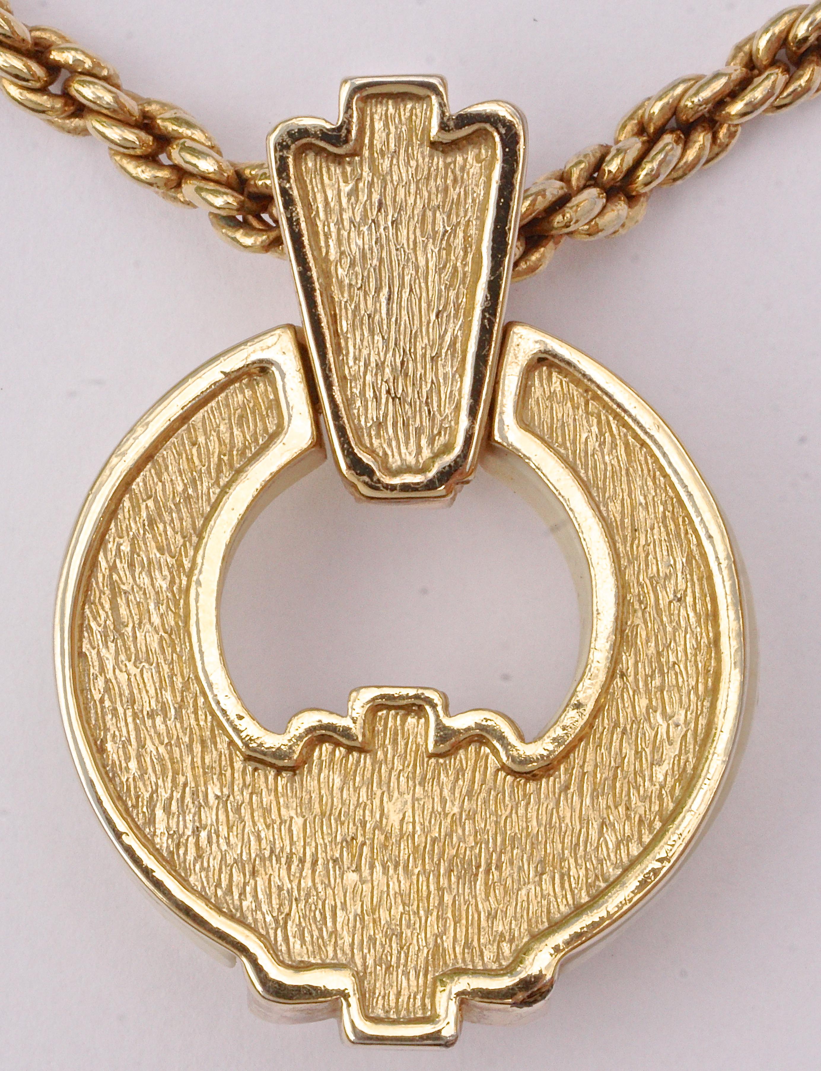 Grosse Gold Plated Link Necklace with a Round Cream and Rhinestone Pendant 1980s For Sale 2