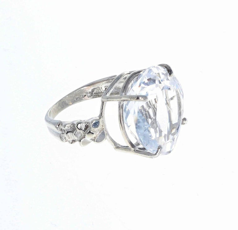 Gemjunky Unique Brilliant 22 Carat White Quartz Sterling Silver Ring at