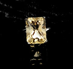 Gemjunky Red Carpet Ready 21 Cts Natural Yellow Labradorite Silver "GLAM" Ring