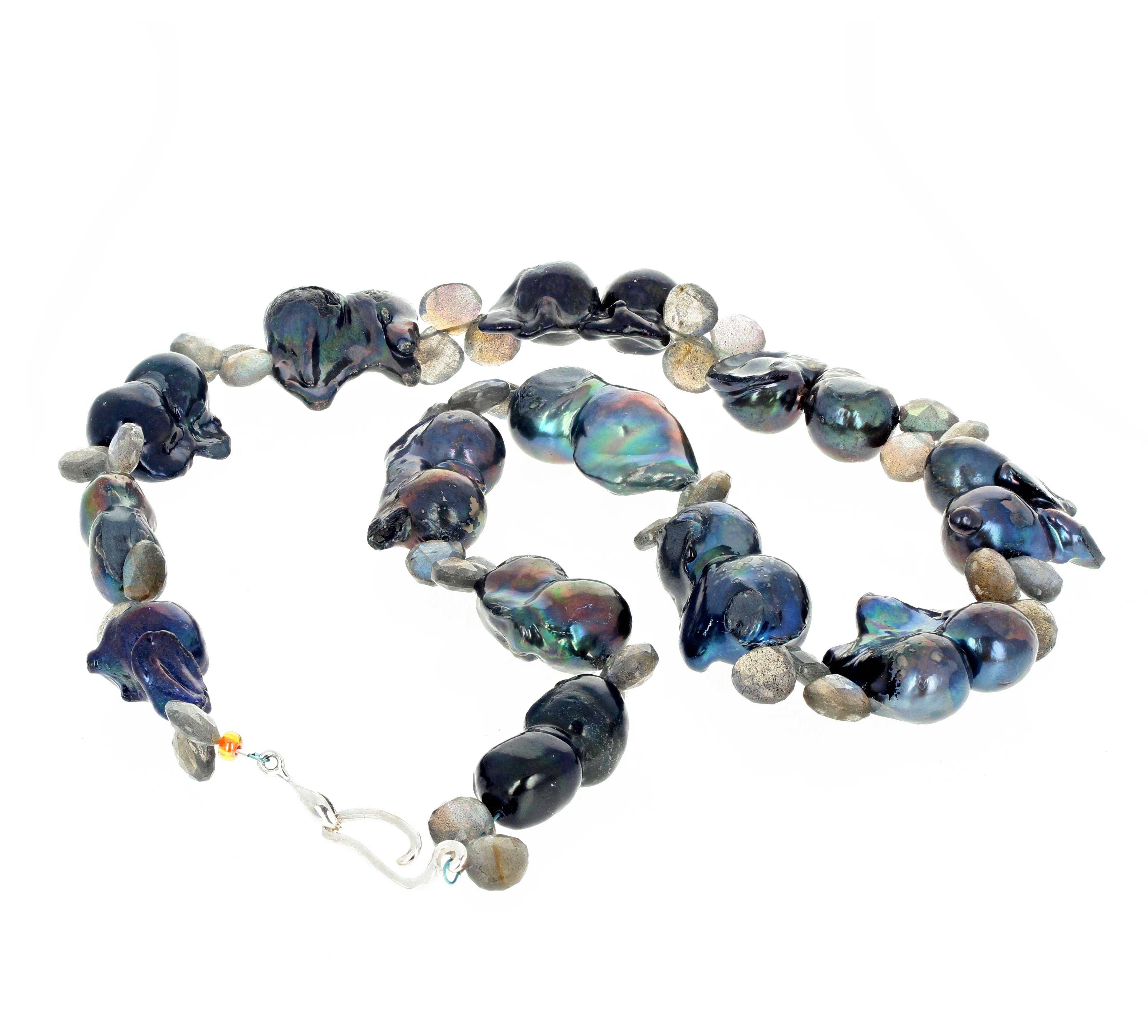 Women's Peacock Pearls and Labradorite Necklace