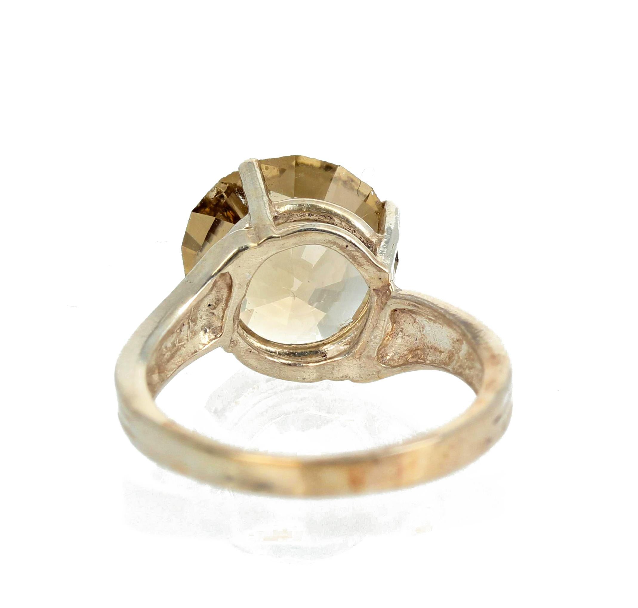 Gemjunky Petite Trillon Fiery YellowGold Labradorite Silver Ring In New Condition In Raleigh, NC