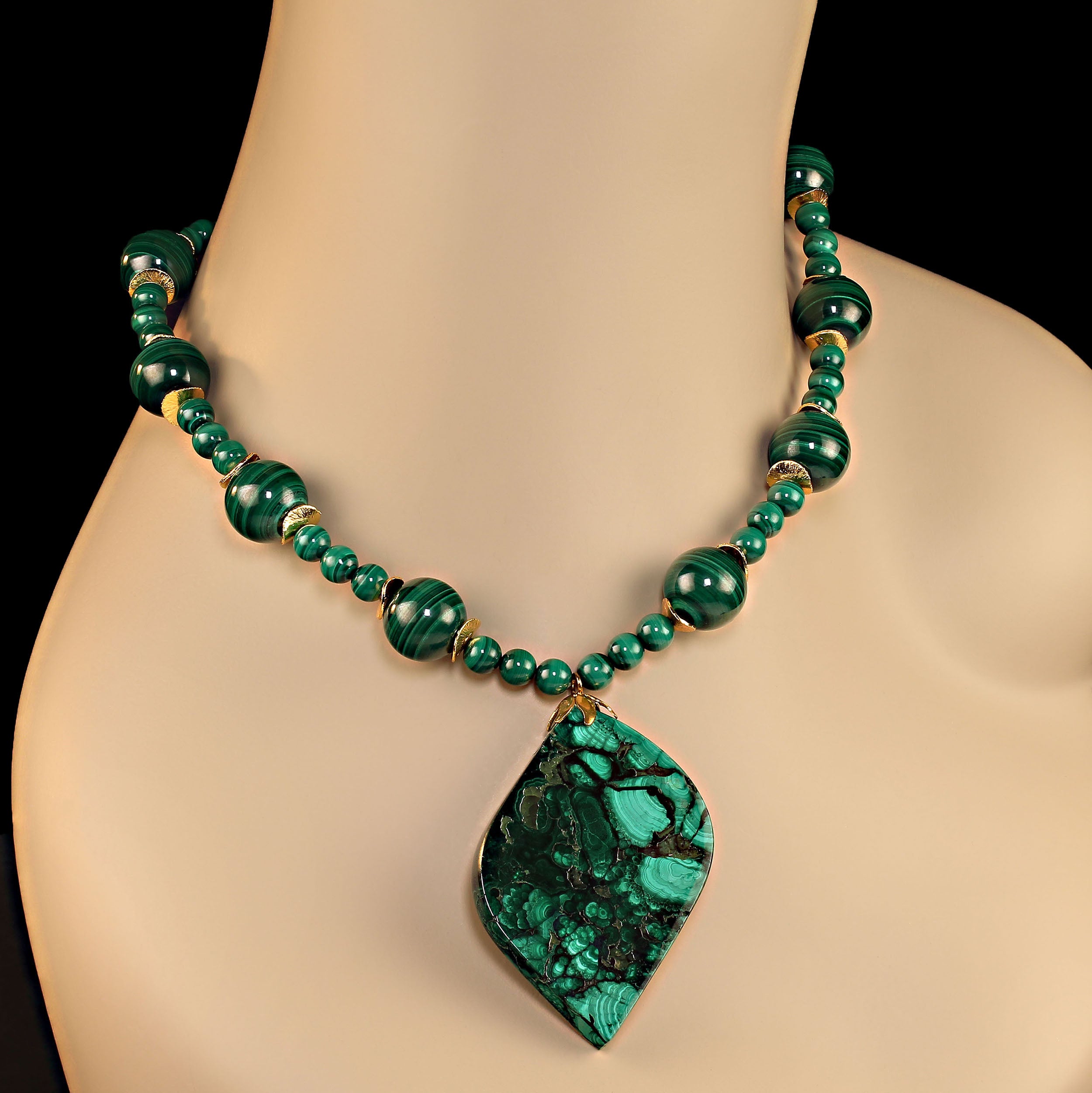 AJD Marvelous Malachite 22-inch necklace & Freeform pendant    For Sale