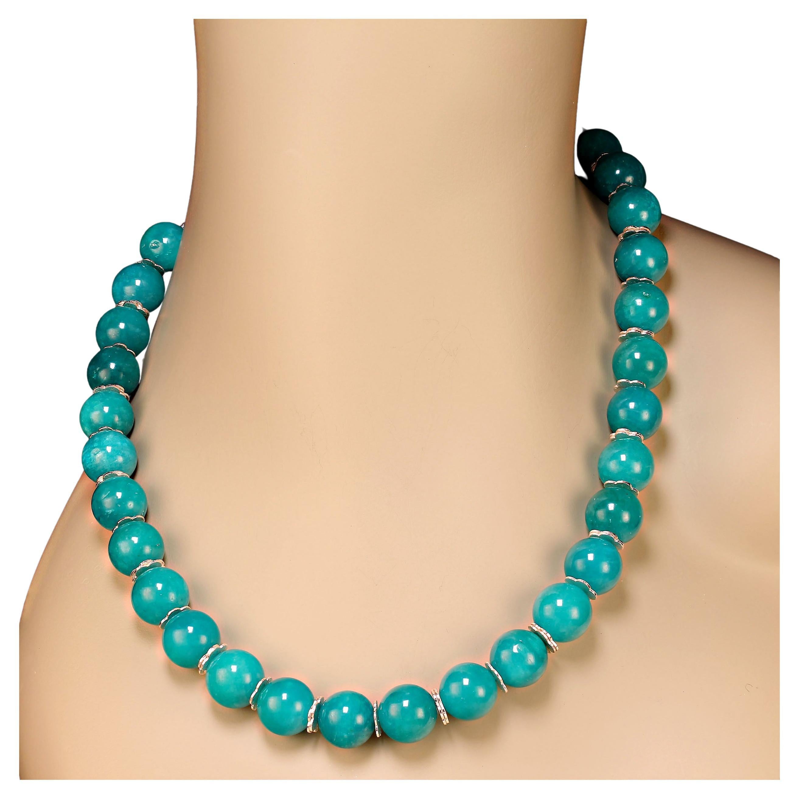 AJD Gorgeous glowing green 20-inch Amazonite necklace  Great Gift! In New Condition For Sale In Raleigh, NC