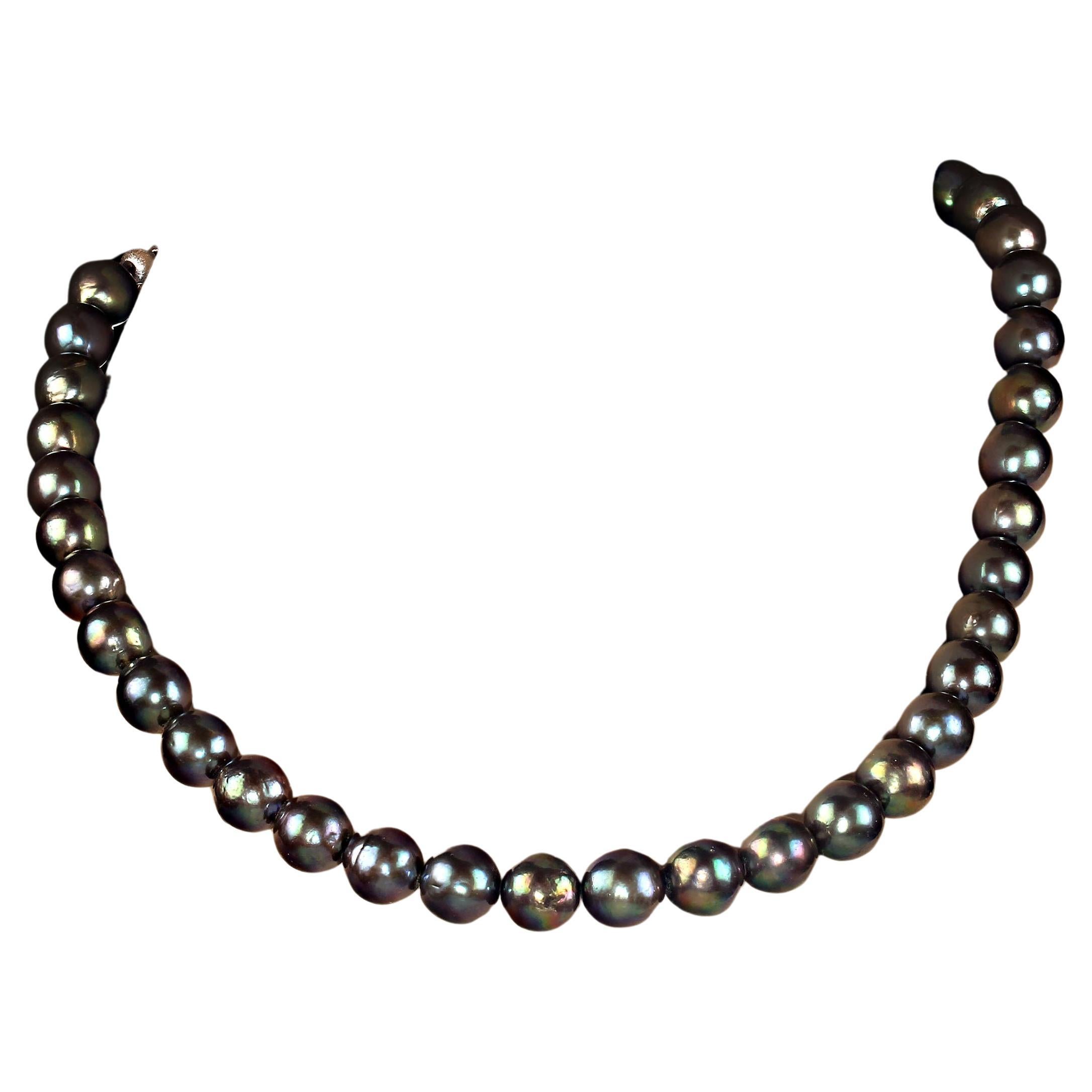 AJD 21 Zoll schillernde tiefblaue/grüne 10MM Perlenkette Great Gift! (Kunsthandwerker*in) im Angebot