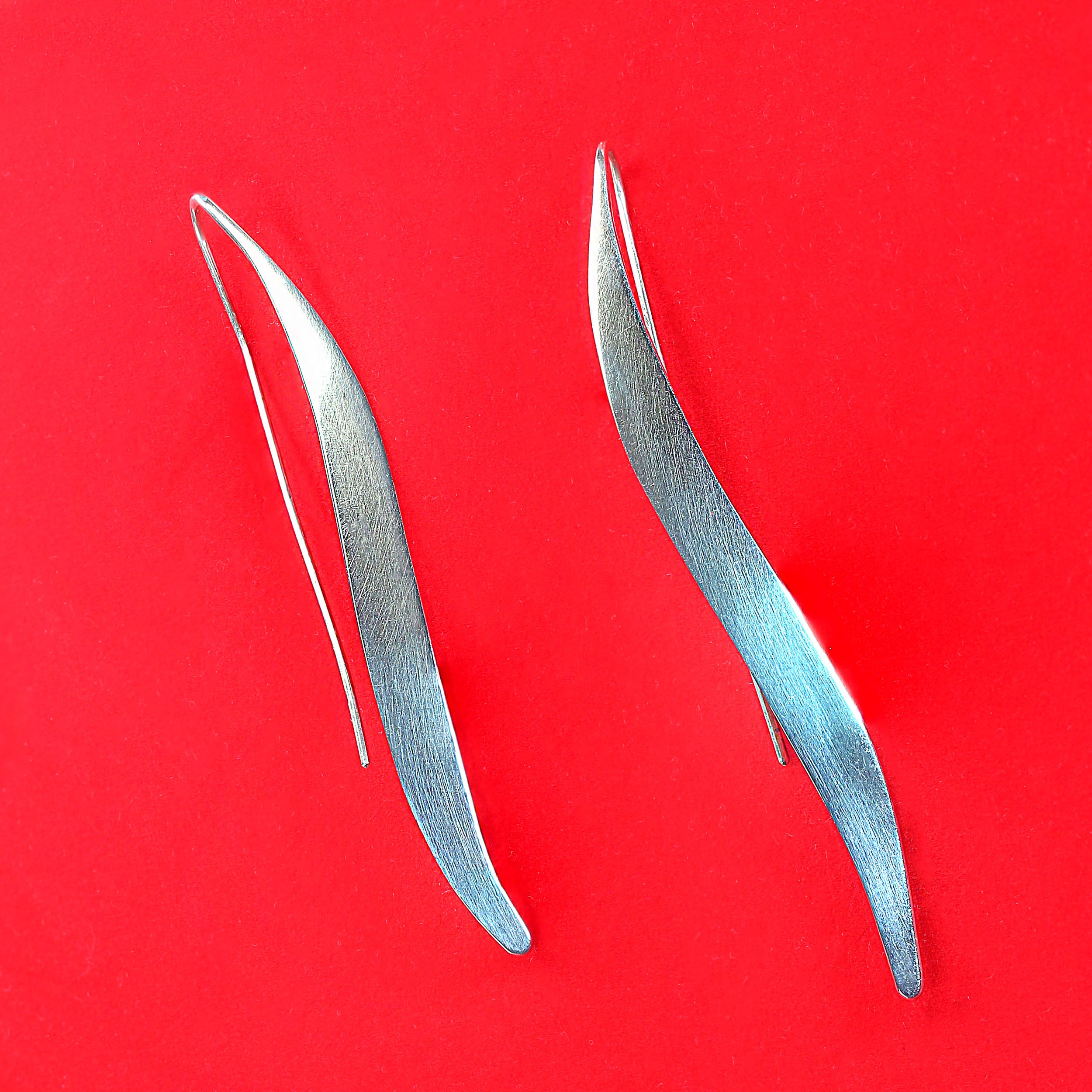 AJD Pendientes largos y elegantes de plata de ley hechos a mano