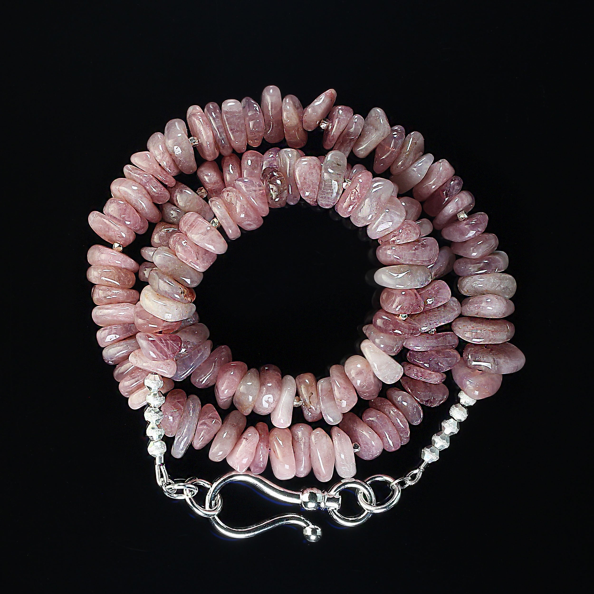 Ajd Collar de 24 Pulgadas de Cuarzo Rosa de Madagascar Malva y Acentos de Esterlina