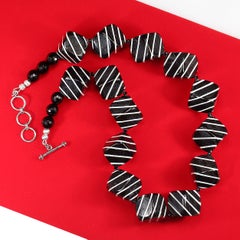 AJD 22 Zoll Exotische Schwarz und Weiß Büffel Horn Würfel Halskette