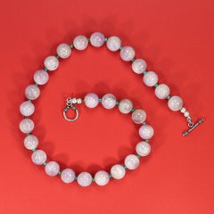 AJD Collana di 20 pollici con piccoli accenti verdi di Kunzite incandescente Un grande regalo