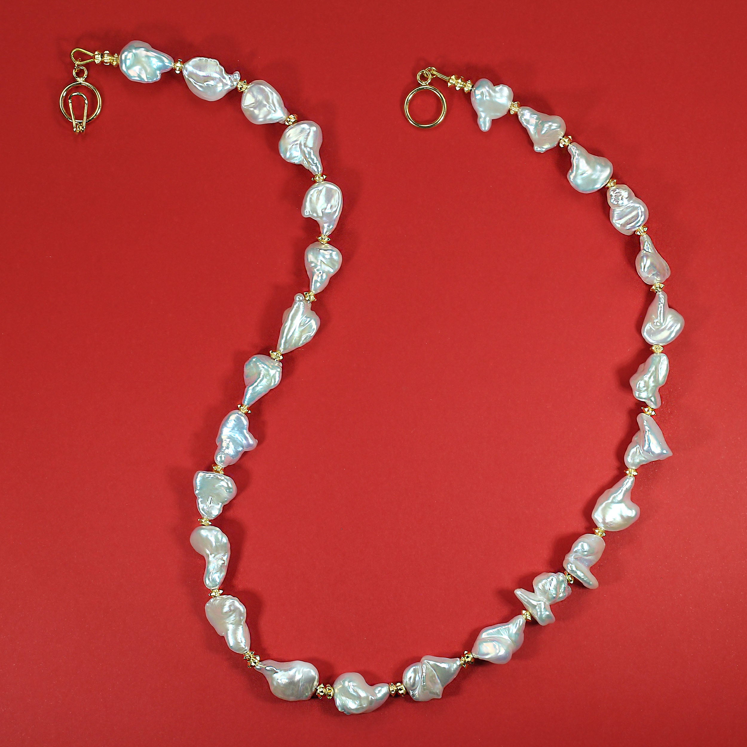 AJD Collana di perle bianche a forma di goccia di lacrima da 20 pollici con accenti dorati