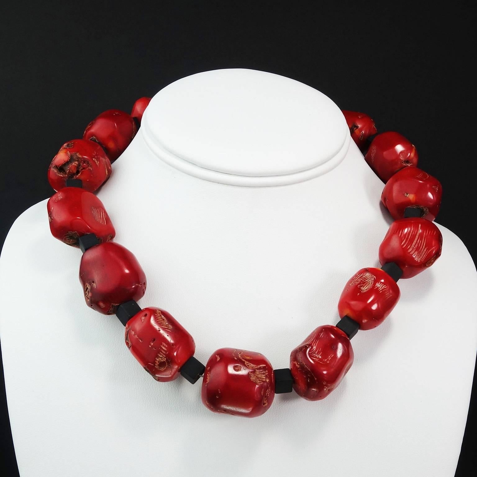 Red Coral and Black Onyx Necklace In New Condition In Raleigh, NC