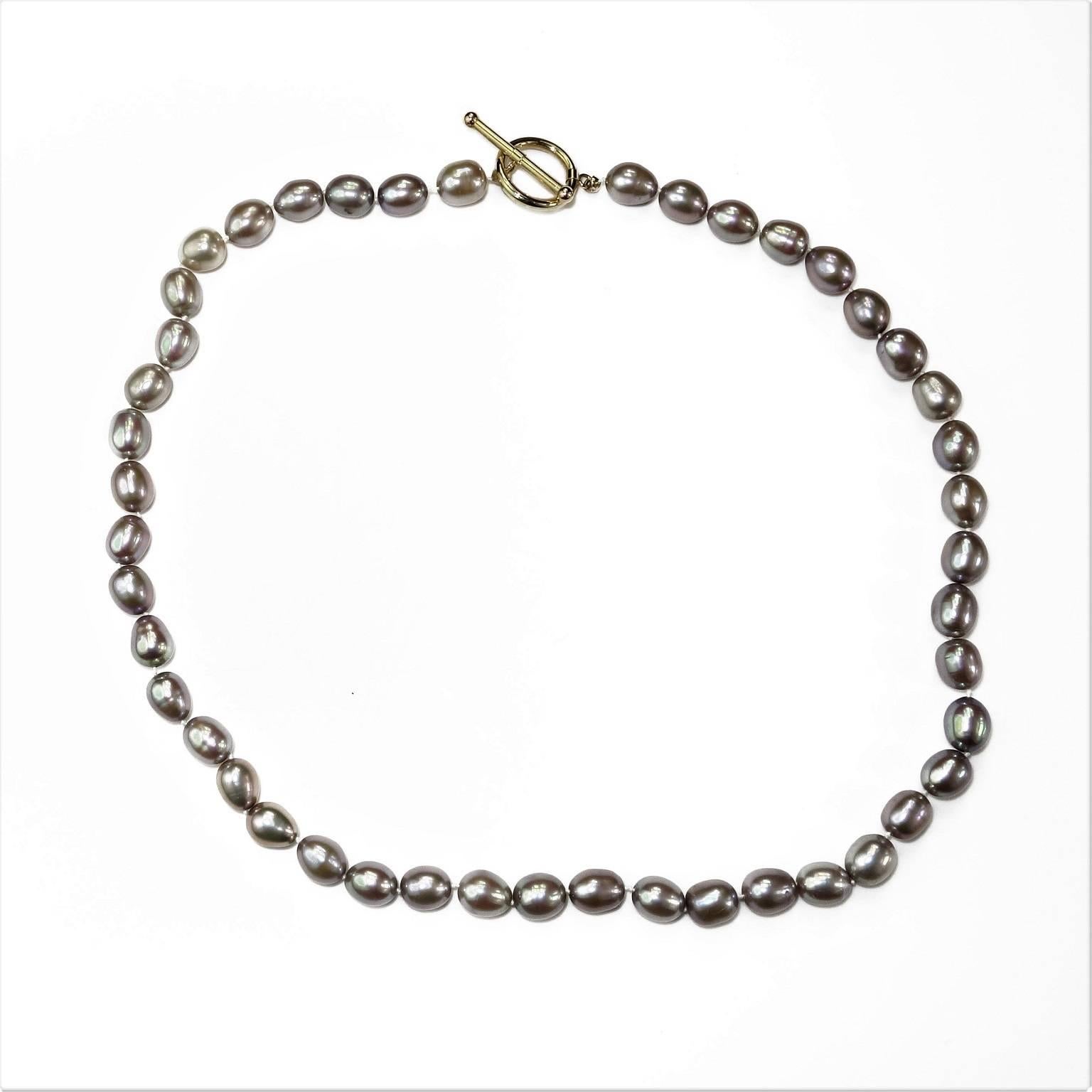 Women's Freshwater Gray Pearl Necklace with 14Kt Gold Clasp
