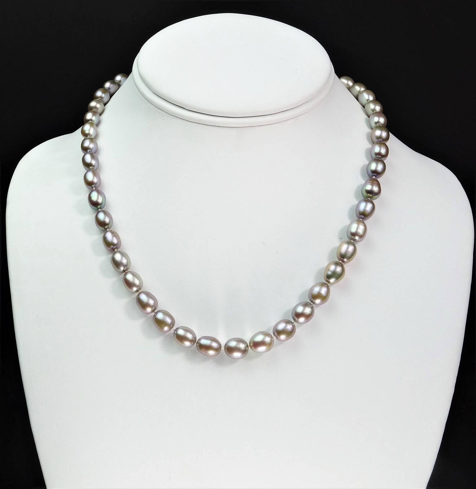 Freshwater Gray Pearl Necklace with 14Kt Gold Clasp 4