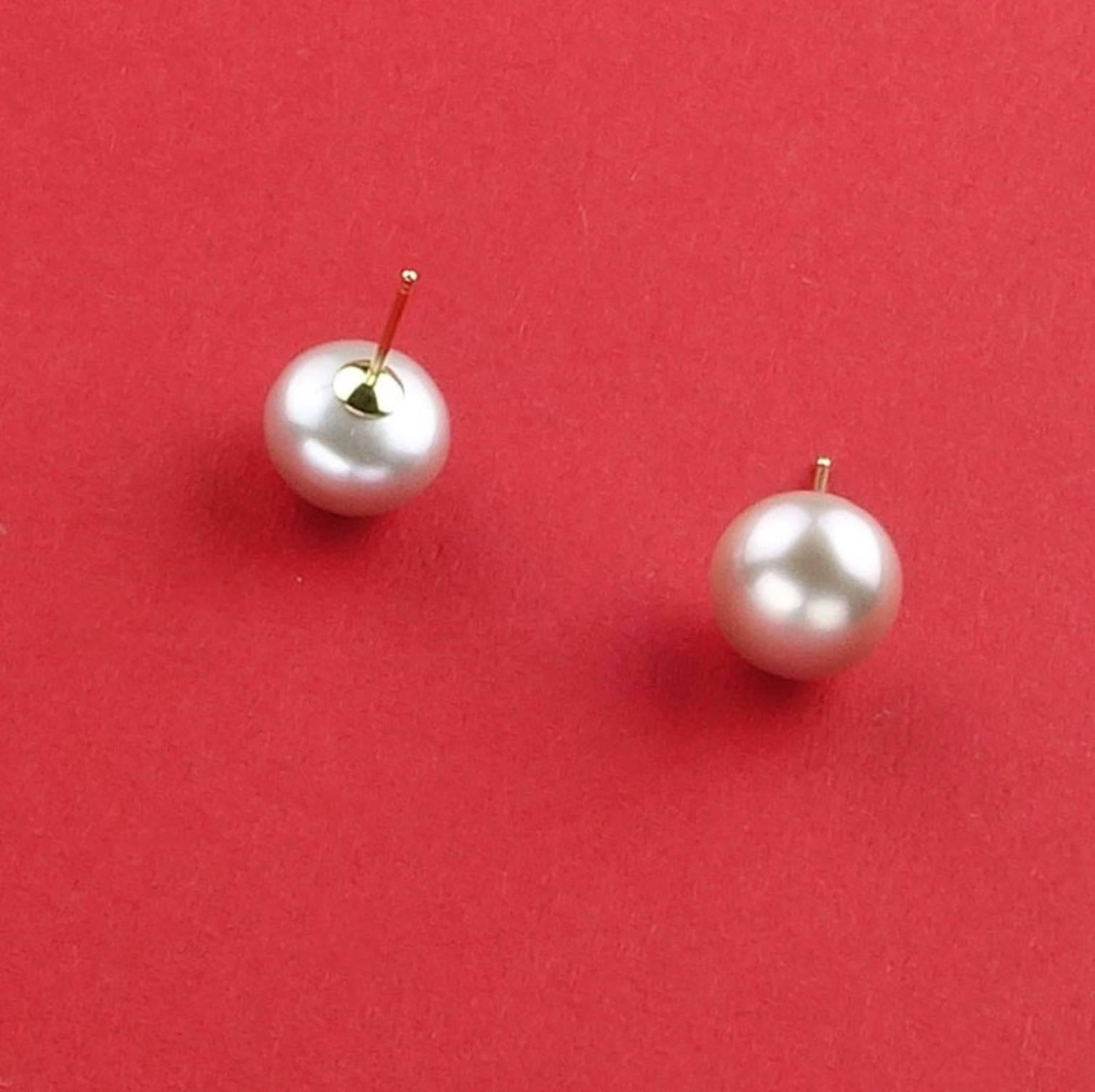 Pearl Stud Earrings 11MM In Excellent Condition In Raleigh, NC