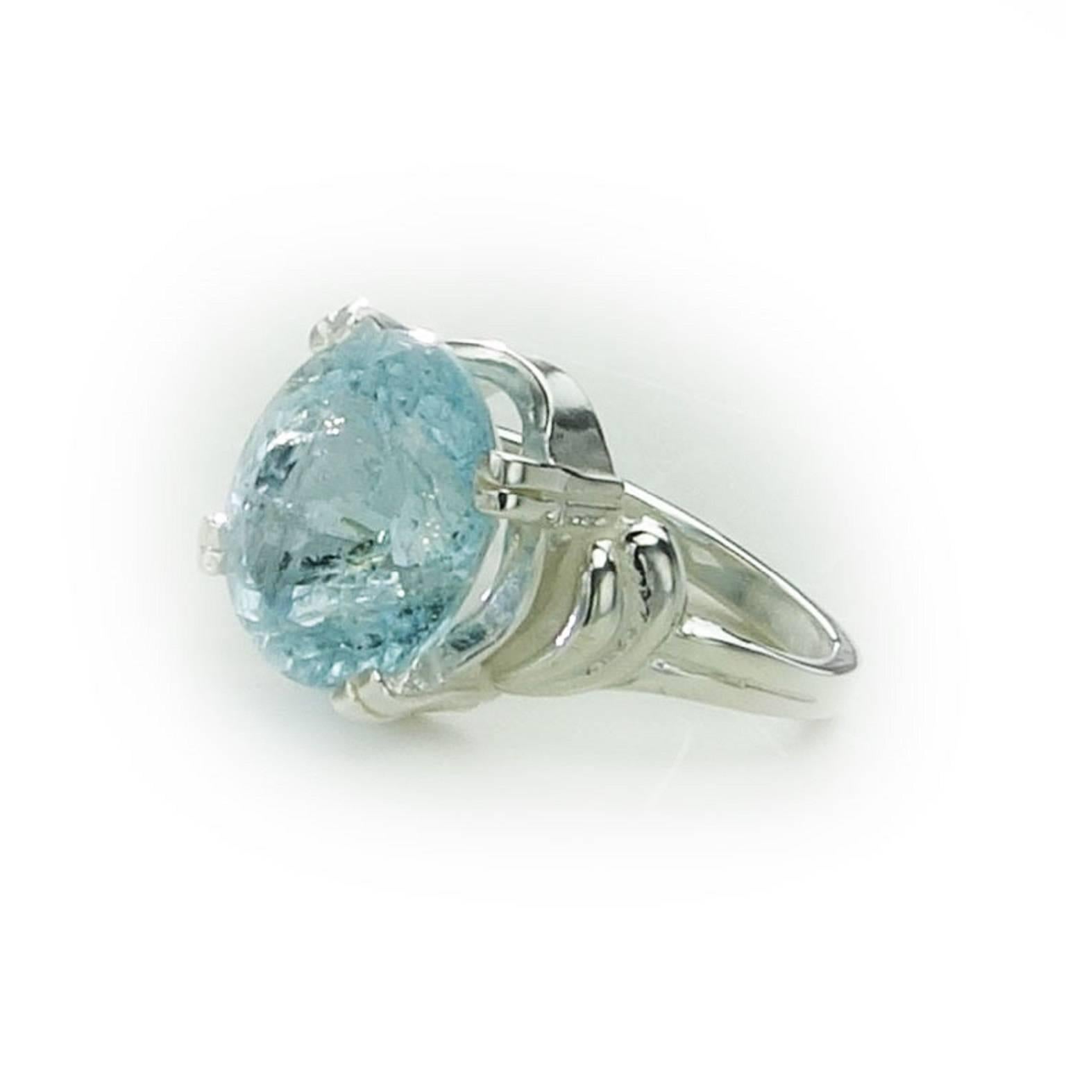 Oval Aquamarine in Sterling Silver Ring 1