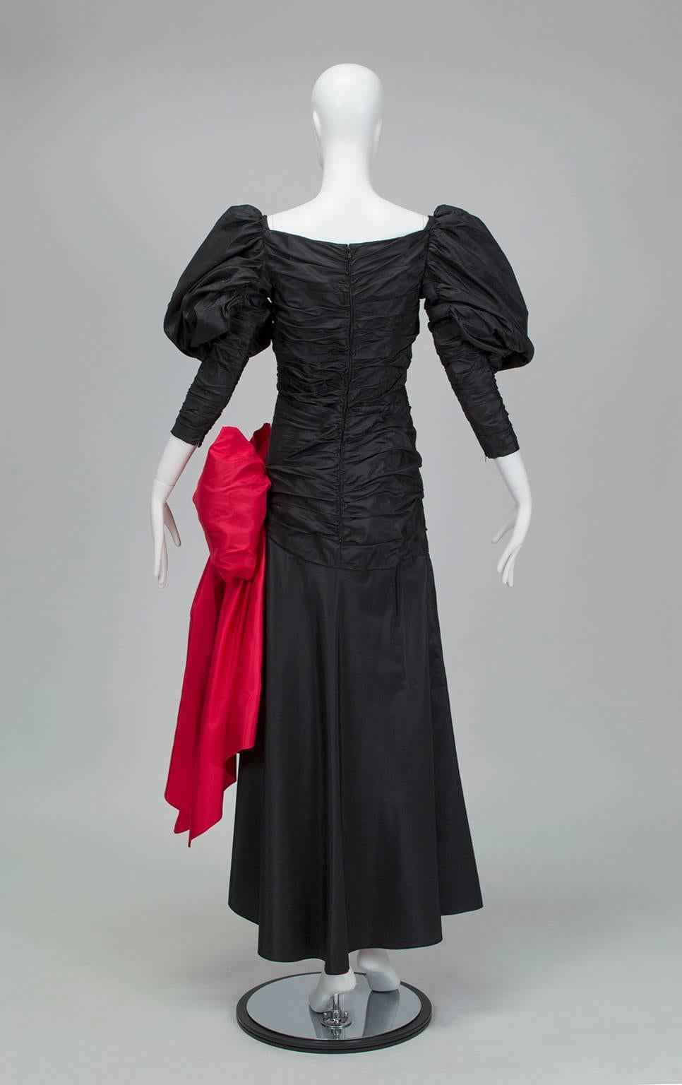 Paul-Louis Orrier - Robe d'avant-garde haute couture noire et rouge, taille XS, années 1980 Excellent état - En vente à Tucson, AZ