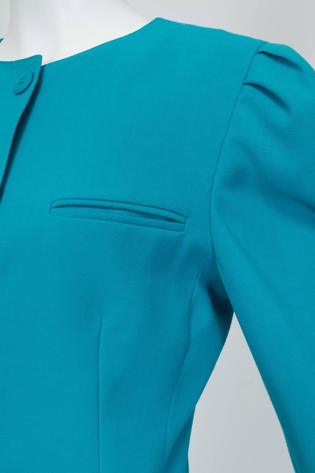 Louis Féraud Turquoise Costume jupe plissée à la main avec Provenance - US 8, 1980 en vente 1